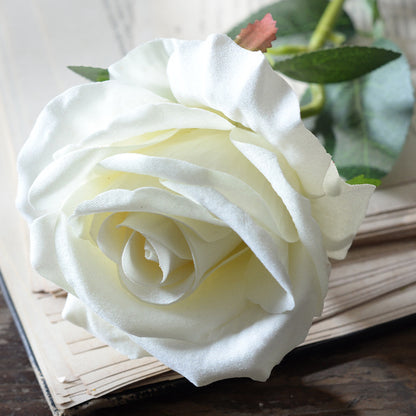 Simulation of flannel roses