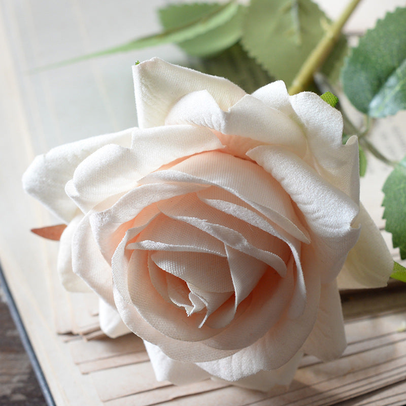 Simulation of flannel roses