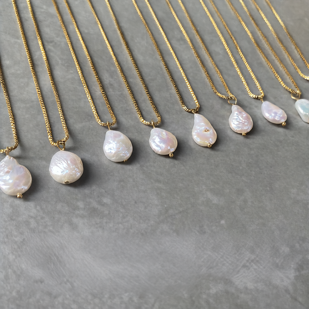 Single freshwater pearl necklace