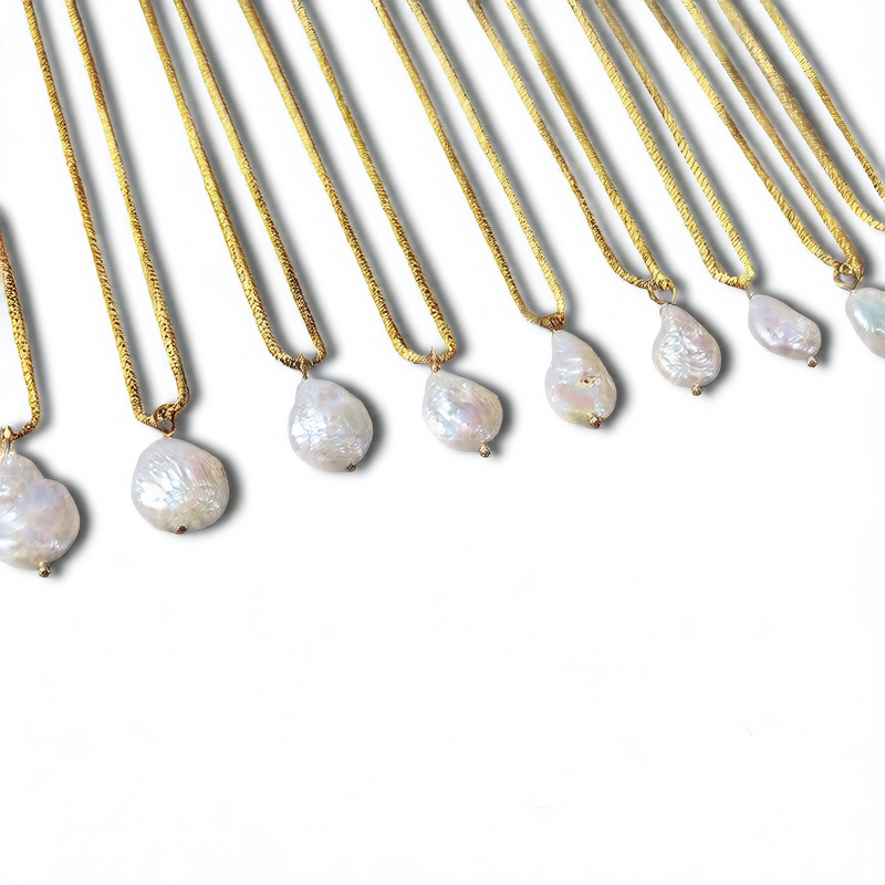 Single freshwater pearl necklace