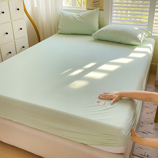 Single-piece bed cover