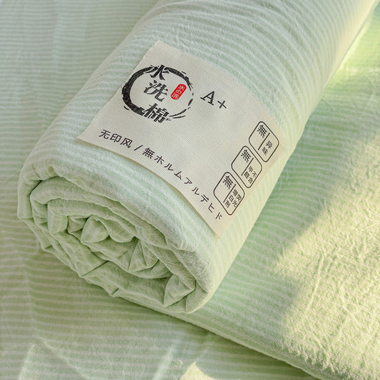 Single-piece bed cover