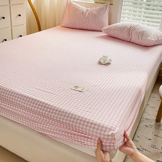 Single-piece bed cover