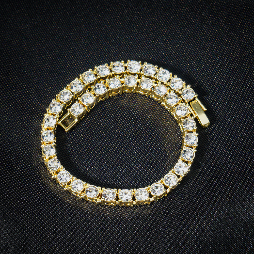 Single-row diamond necklace