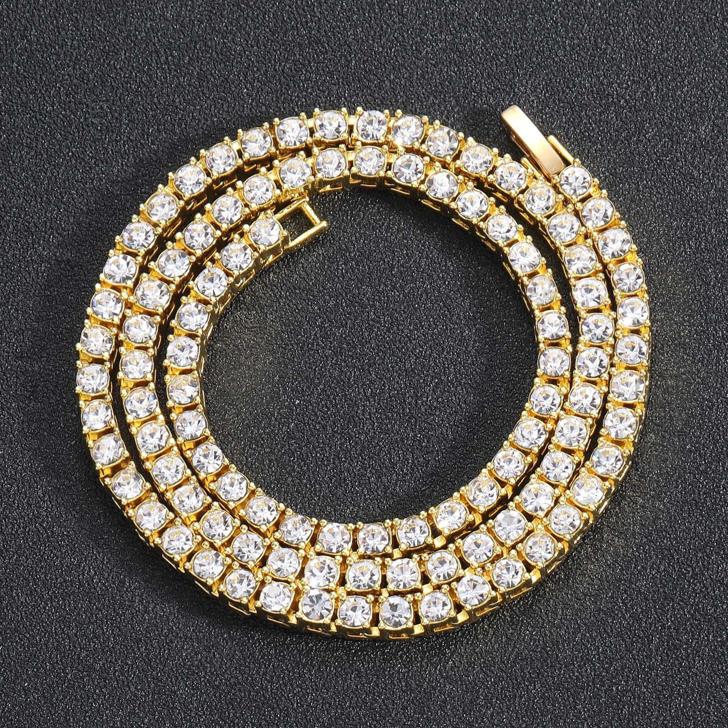 Single-row diamond necklace