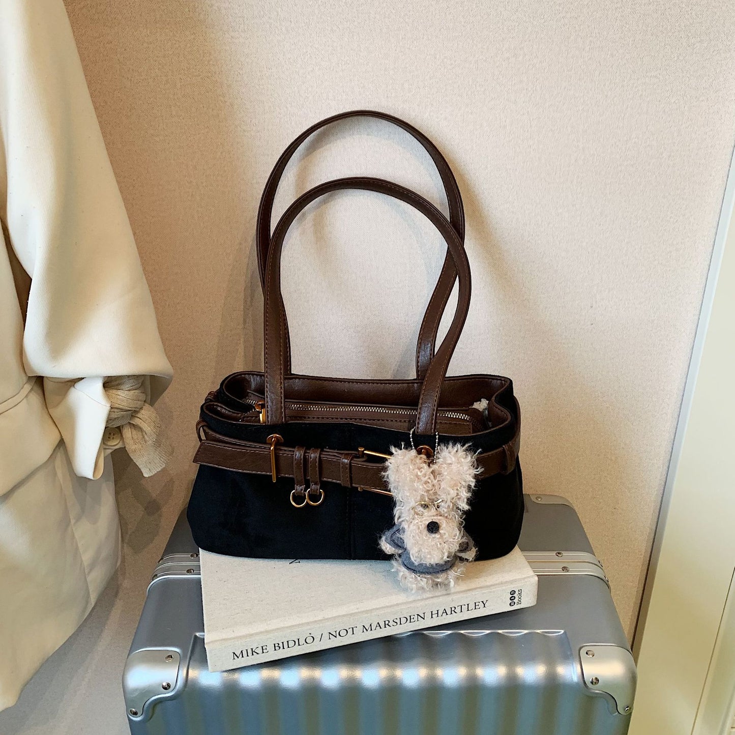 single-shoulder bag