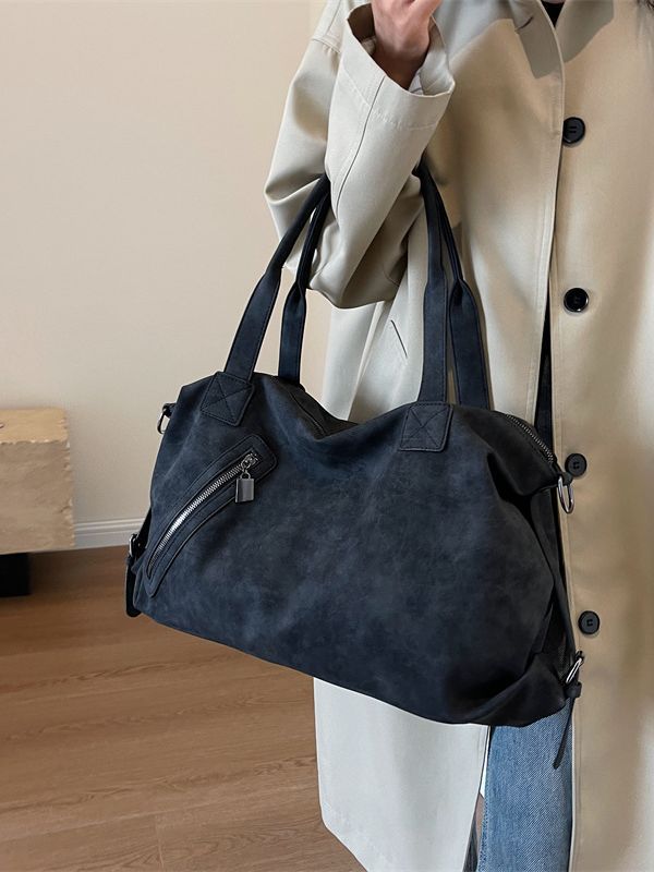 Single-shoulder commuter crossbody bag