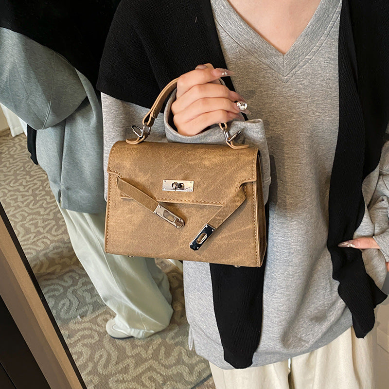 Single-shoulder crossbody bag