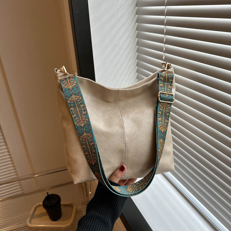 Single-shoulder crossbody bucket bag