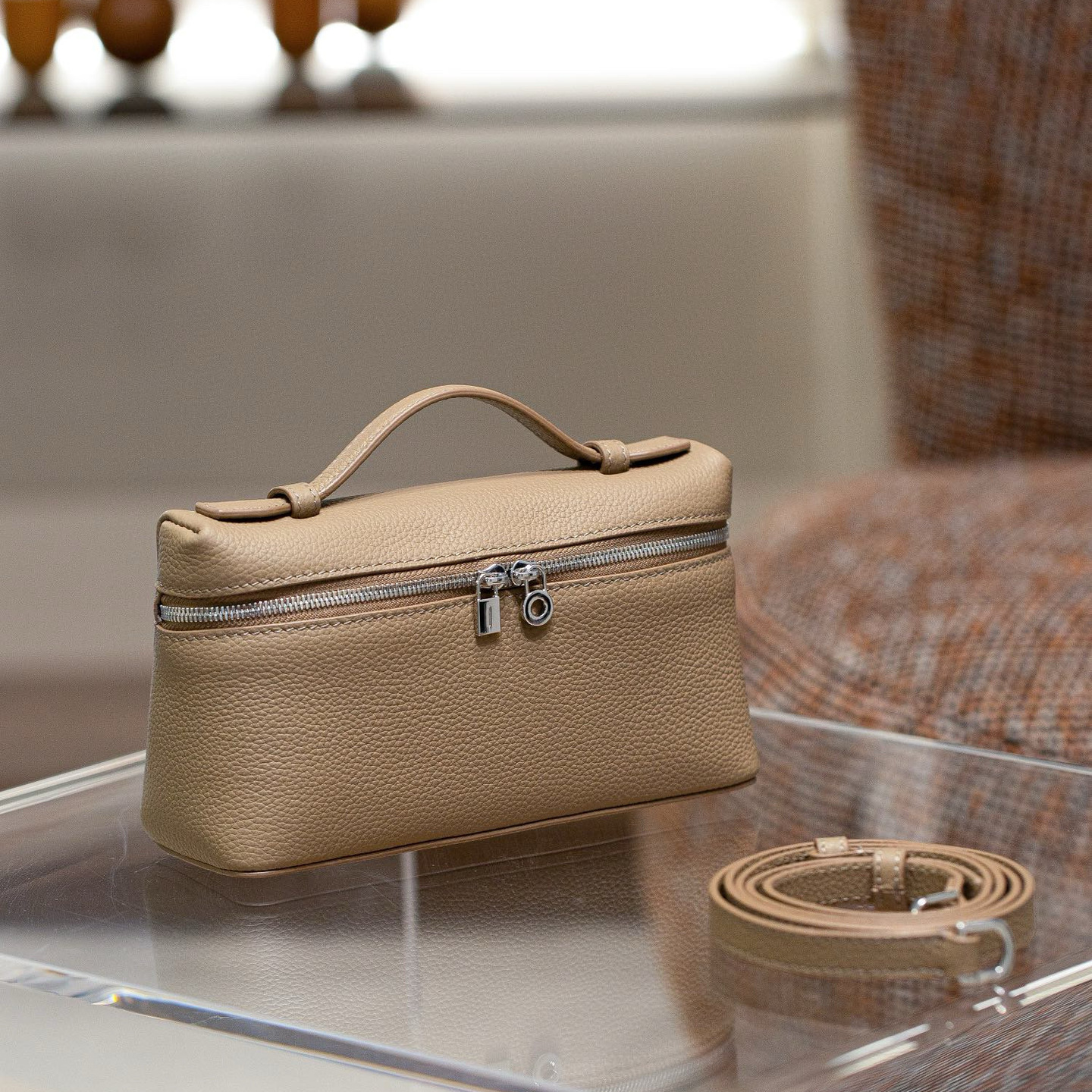 single shoulder crossbody handbag