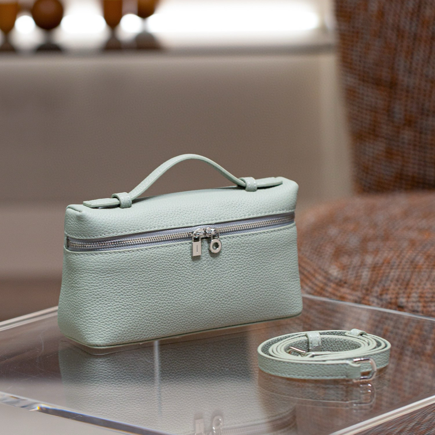 single shoulder crossbody handbag