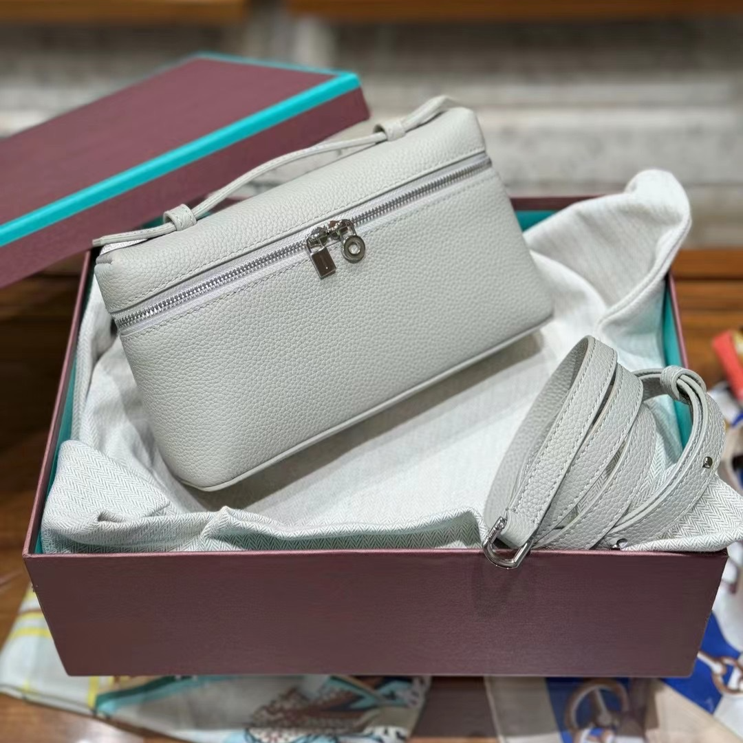 single shoulder crossbody handbag