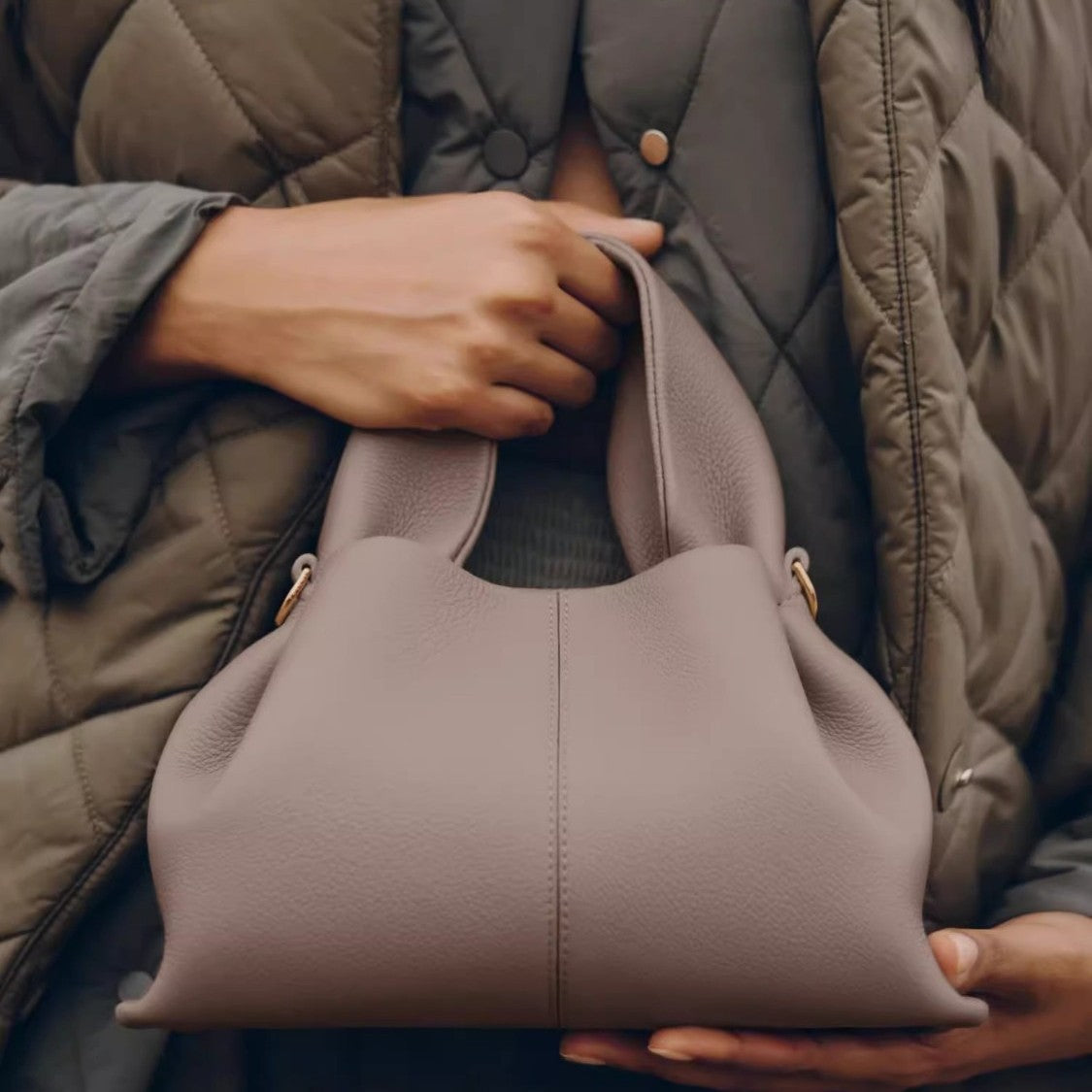 single shoulder crossbody handbag