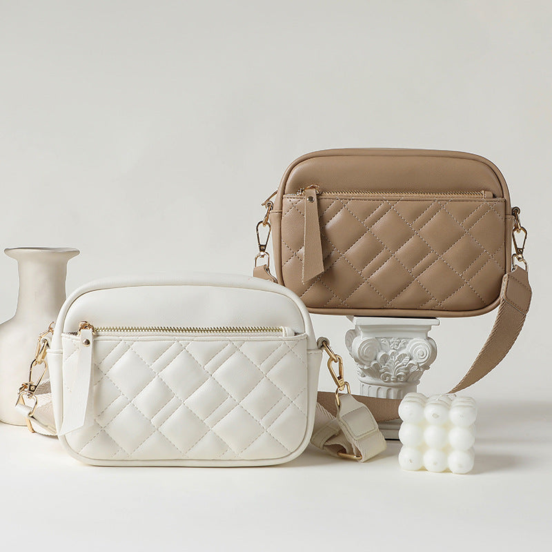 Single-shoulder diamond-shaped small square bag