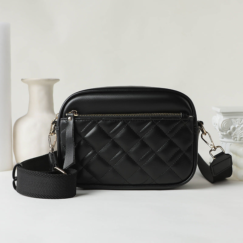 Single-shoulder diamond-shaped small square bag