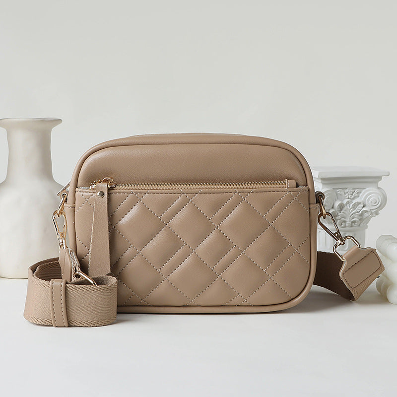 Single-shoulder diamond-shaped small square bag
