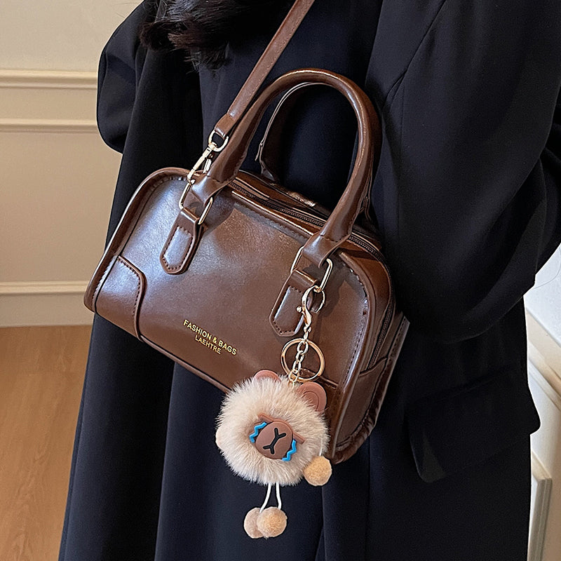 Single-shoulder handbag