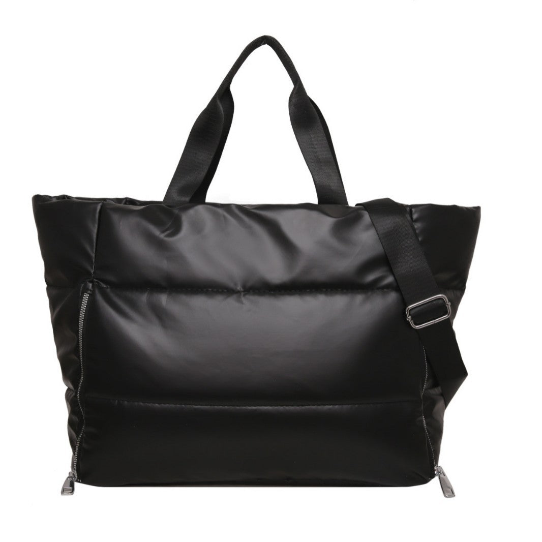 Single-shoulder luggage bag