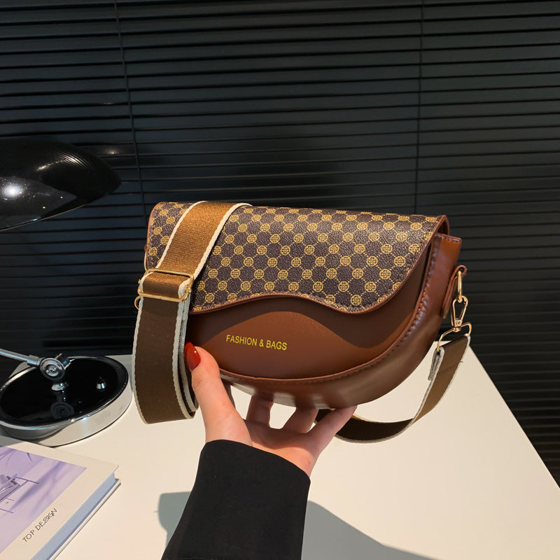 Single-shoulder underarm saddle bag