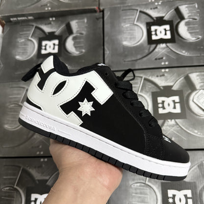 Skateboard Shoes