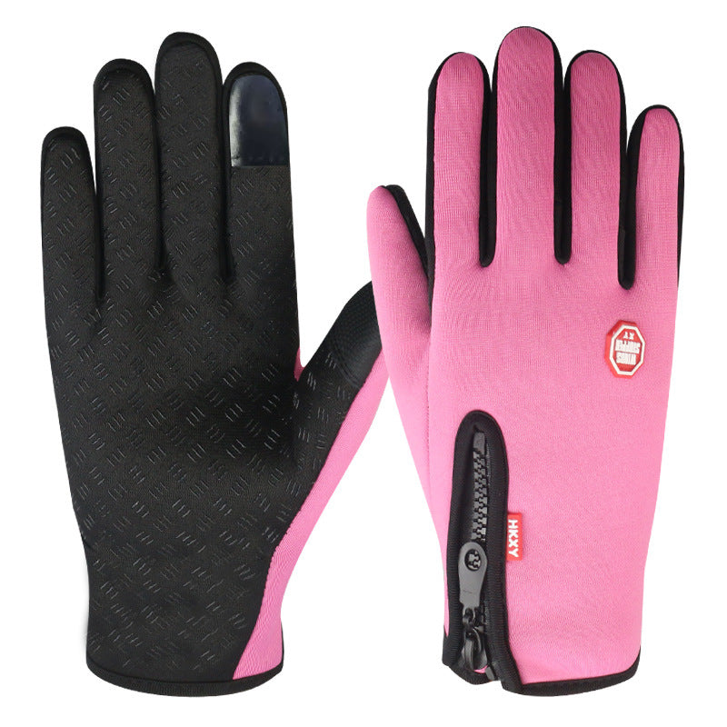 Ski gloves with touchscreen functionality