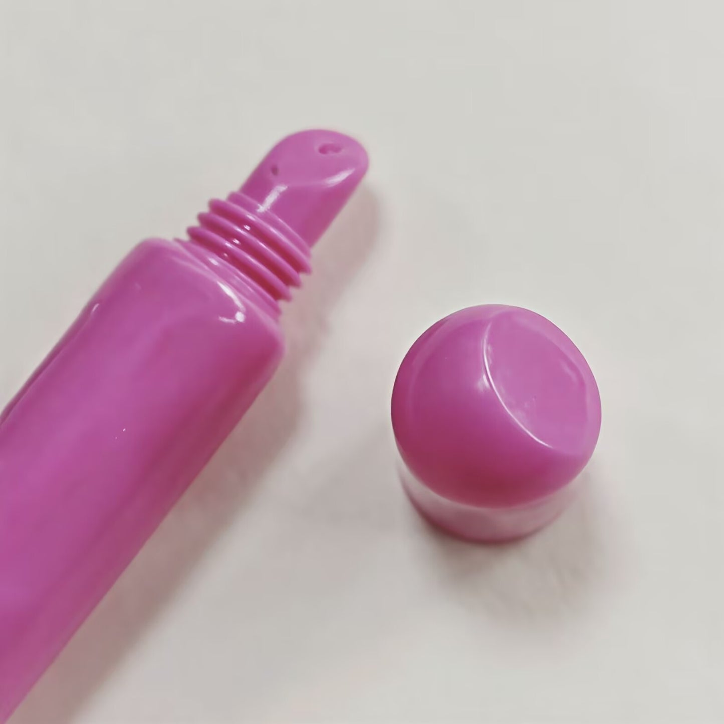 Slant Cap Lip Gloss Plastic Tube 10ml