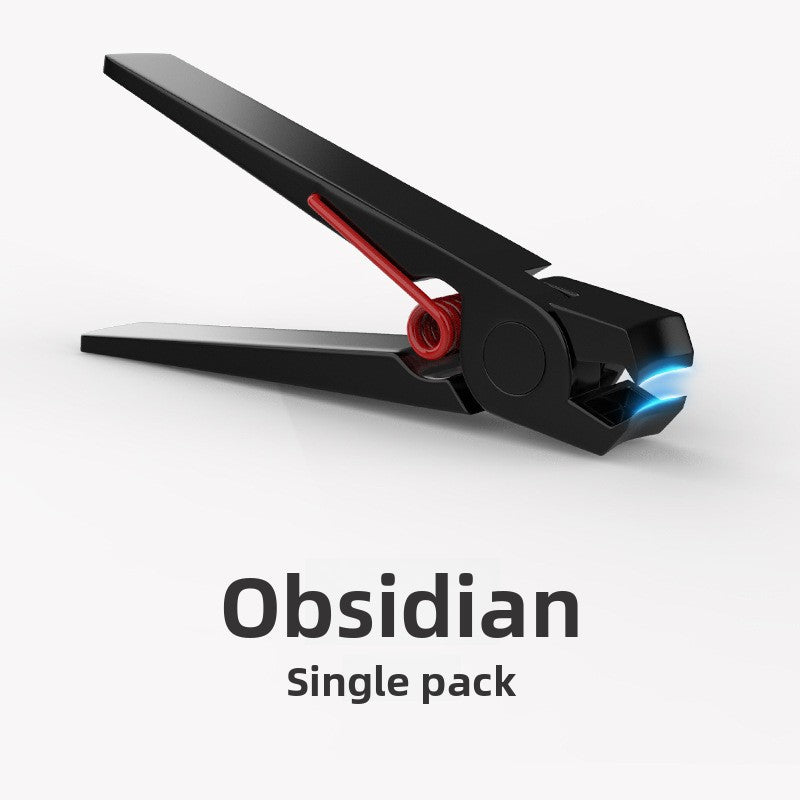 Slanted nail clippers