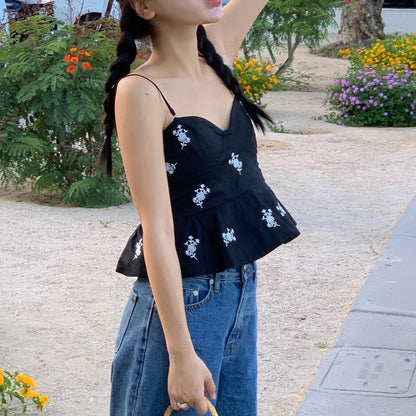 Sleeveless halter top