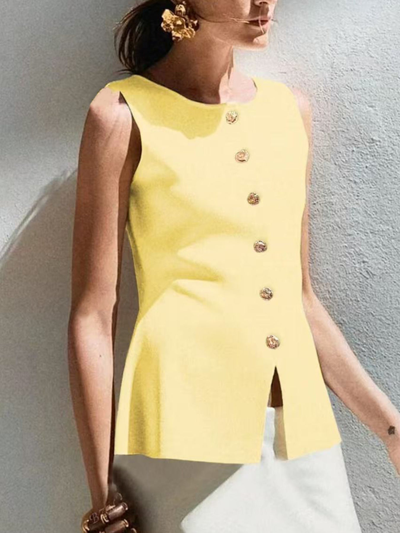 Sleeveless Knitted Cardigan for Women