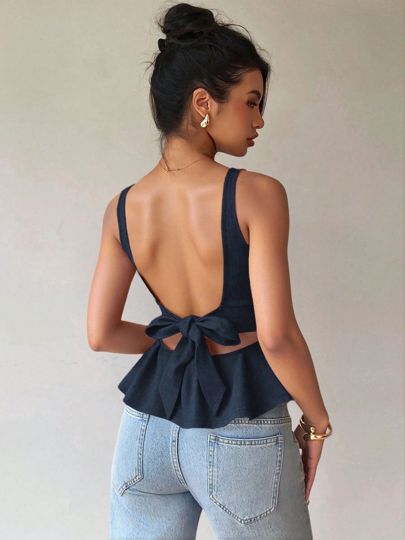 Sleeveless Ruffled Hem Backless Top