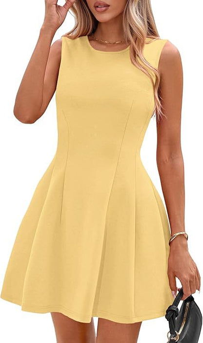 Sleeveless Solid Color Pleated Dress