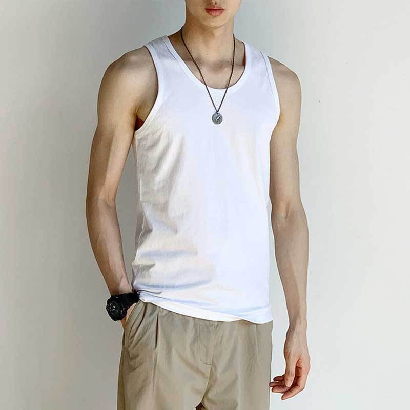 Sleeveless T-shirt