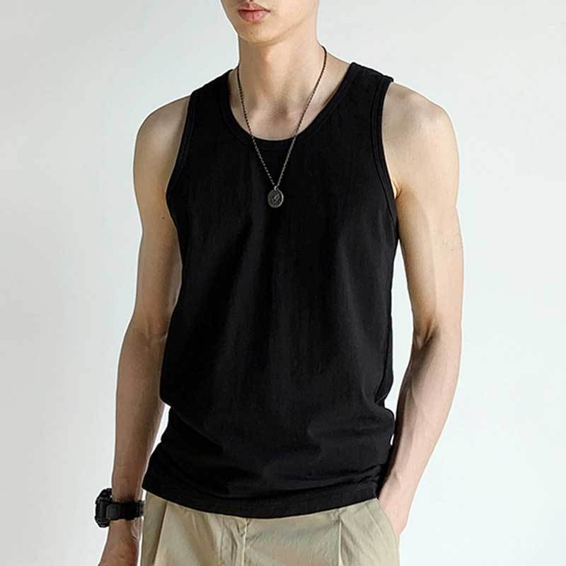 Sleeveless T-shirt