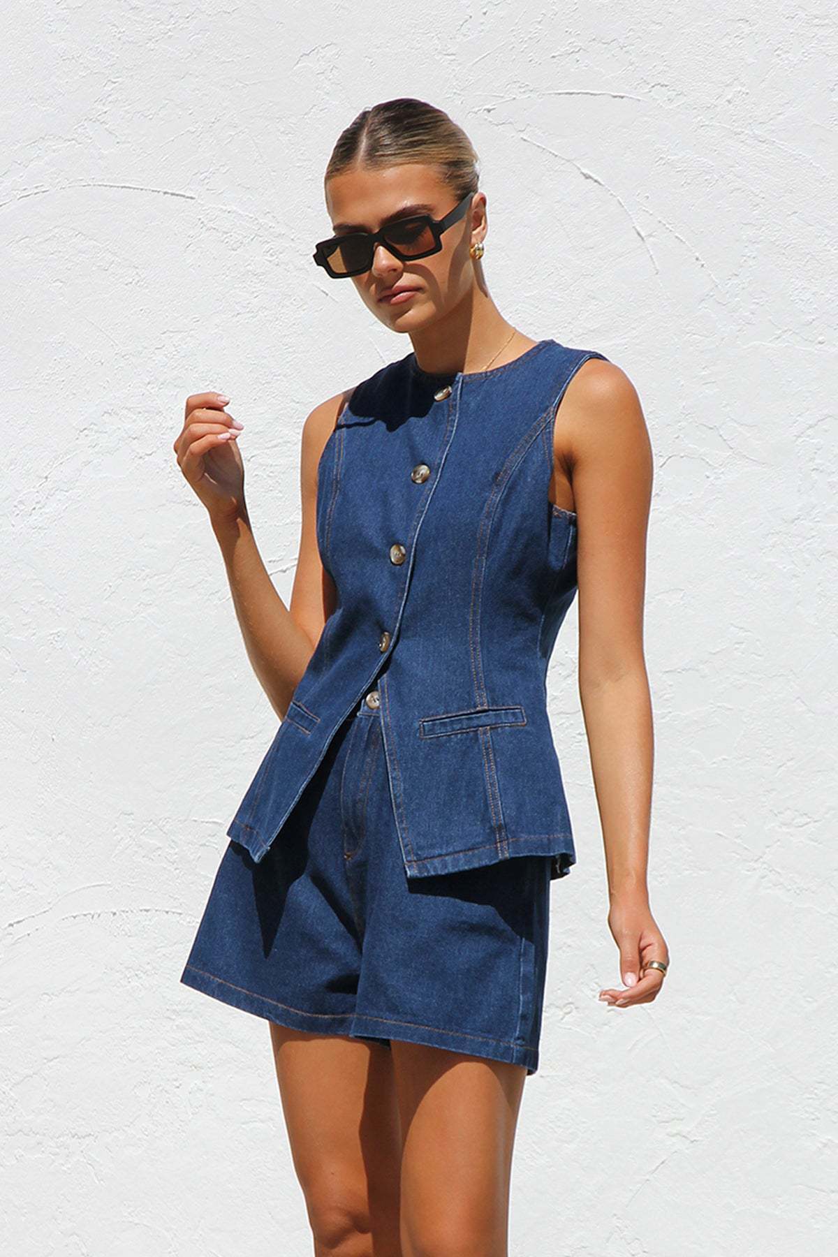 Sleeveless Waist High Waist Loose Denim Shorts Suit