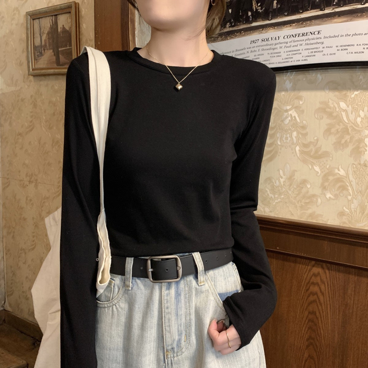 Slim-fit pure long-sleeved base shirt for women
