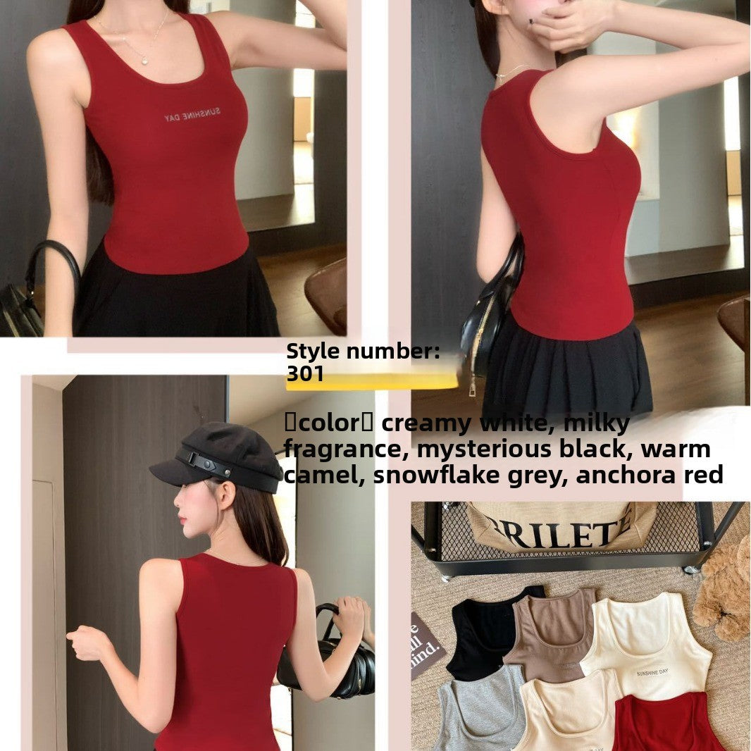 Slim-fitting camisole top for wearing outside