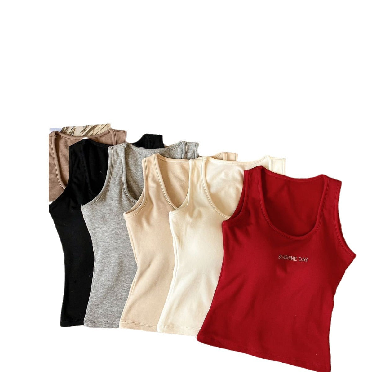 Slim-fitting camisole top for wearing outside