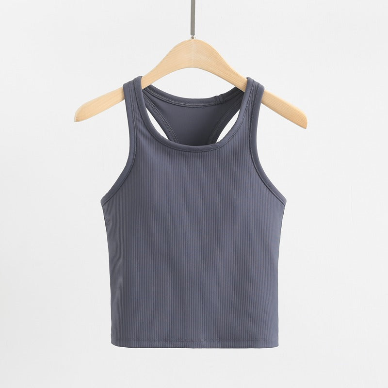 Slimming, breathable, quick-drying with chest pad