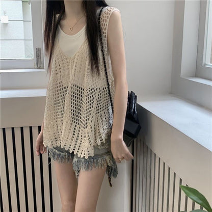 Slimming halter cutout blouse