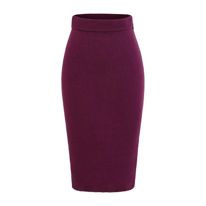 Slimming knitted midi skirt