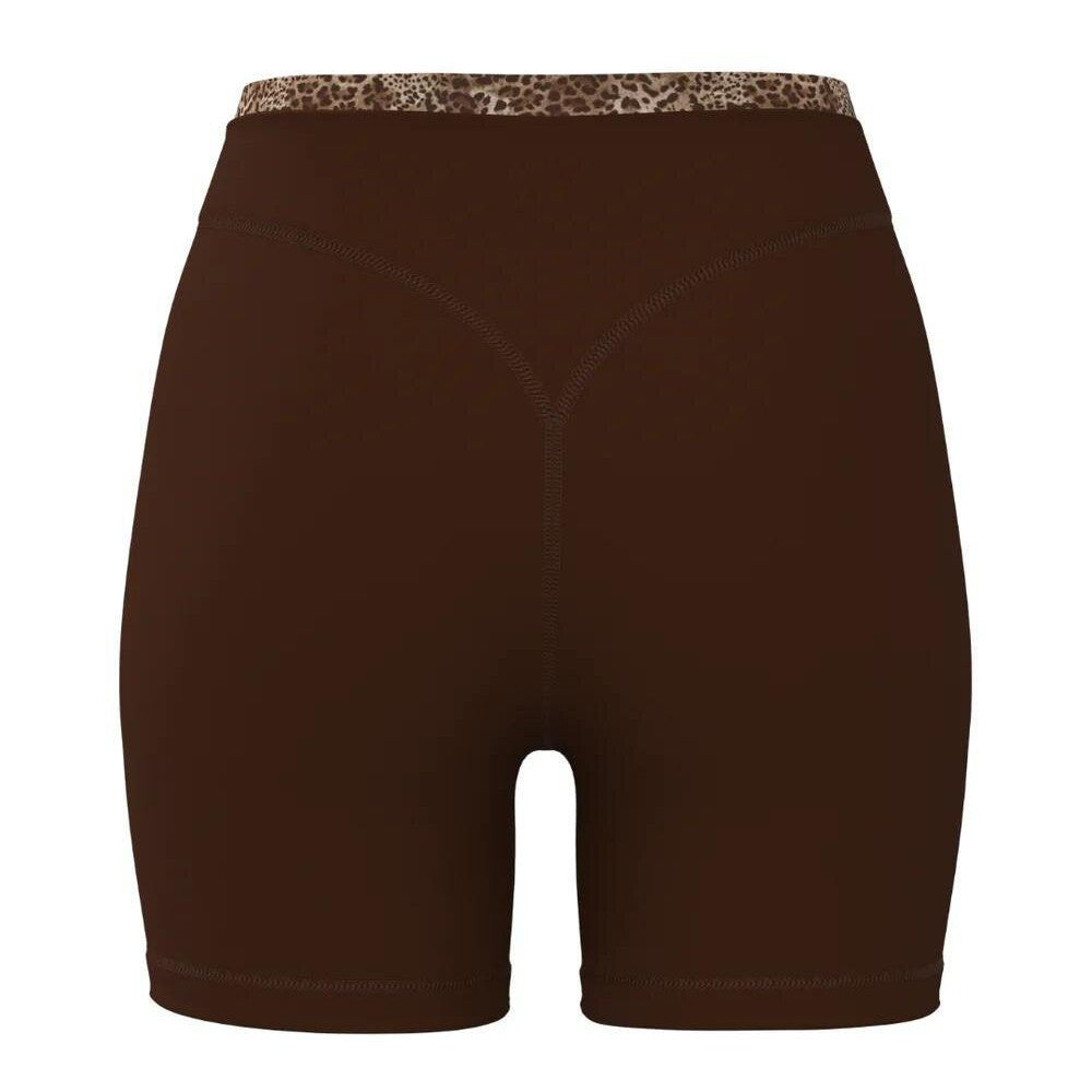 Slimming Quick-Dry Line-Patterned Yoga Fitness Set with Chest Pads, High Waist, and Butt-Lifting Features