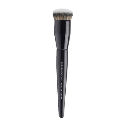 Slope-shaped Concealer Foundation Makeup Brush