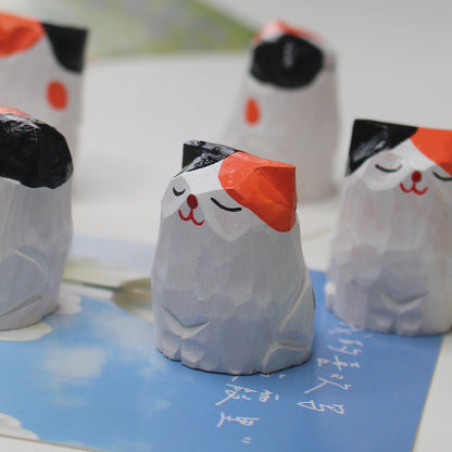 Small animal figurines