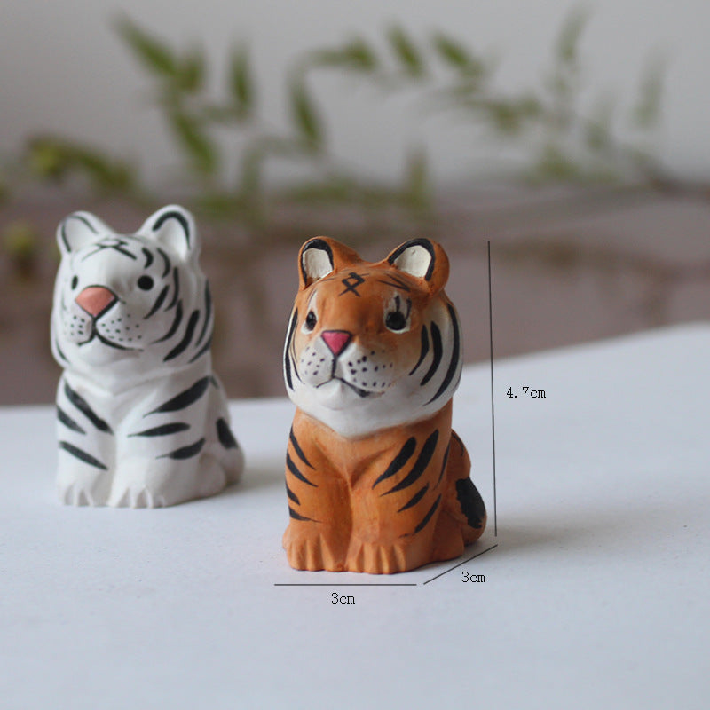 Small animal figurines