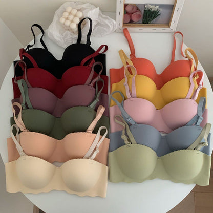 Small breast close-knit bra without underwire