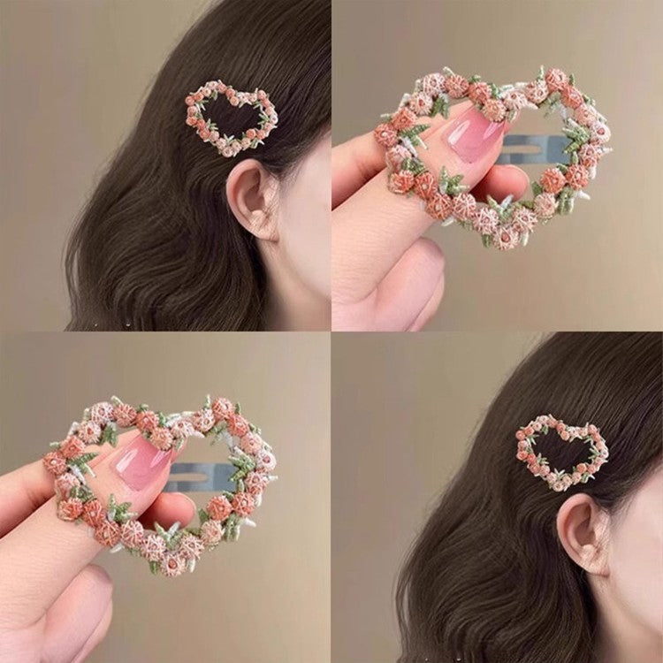 Small floral hairpin