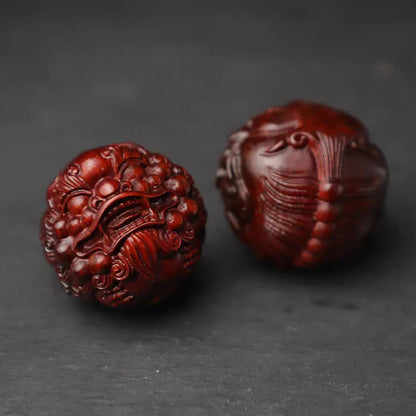 Small leaf rosewood carving