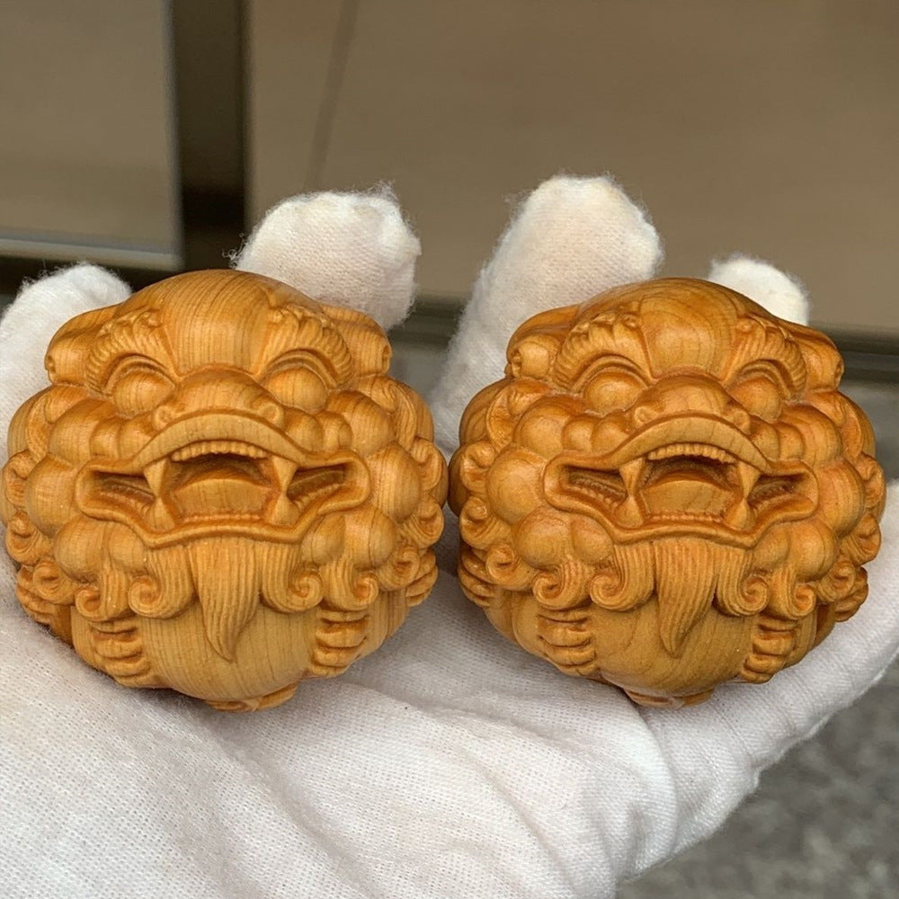 Small leaf rosewood carving