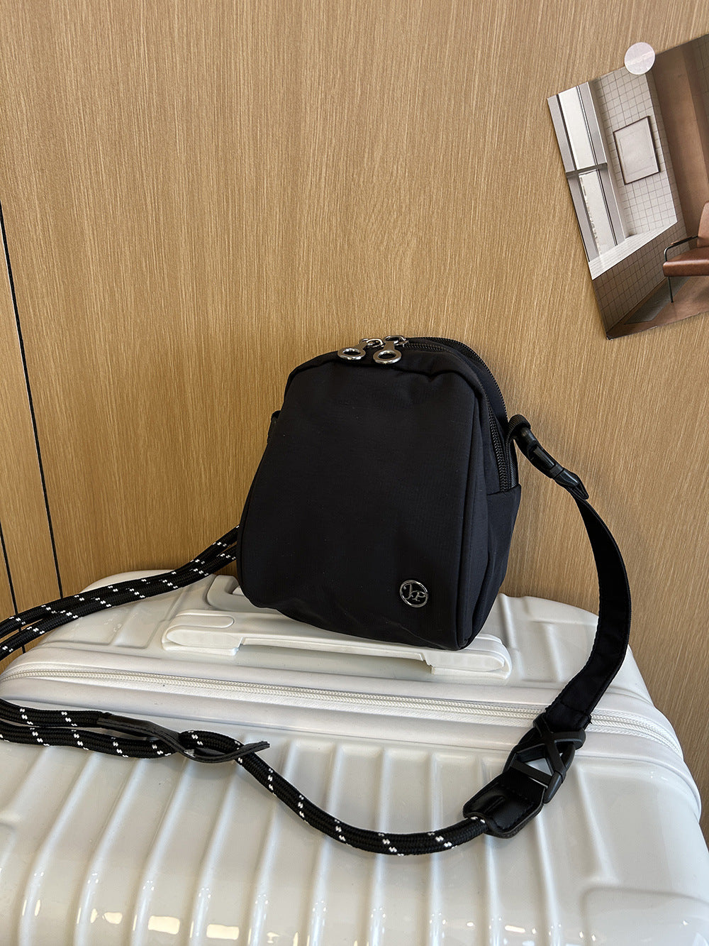 Small Shell Crossbody Bag