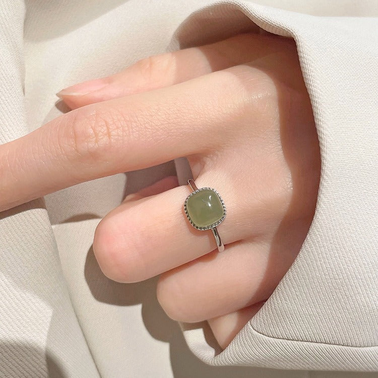 Small sugar cube ring